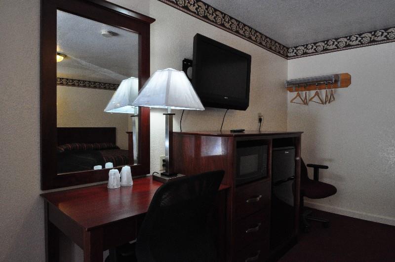 Passport Inn & Suites Chaplin Номер фото