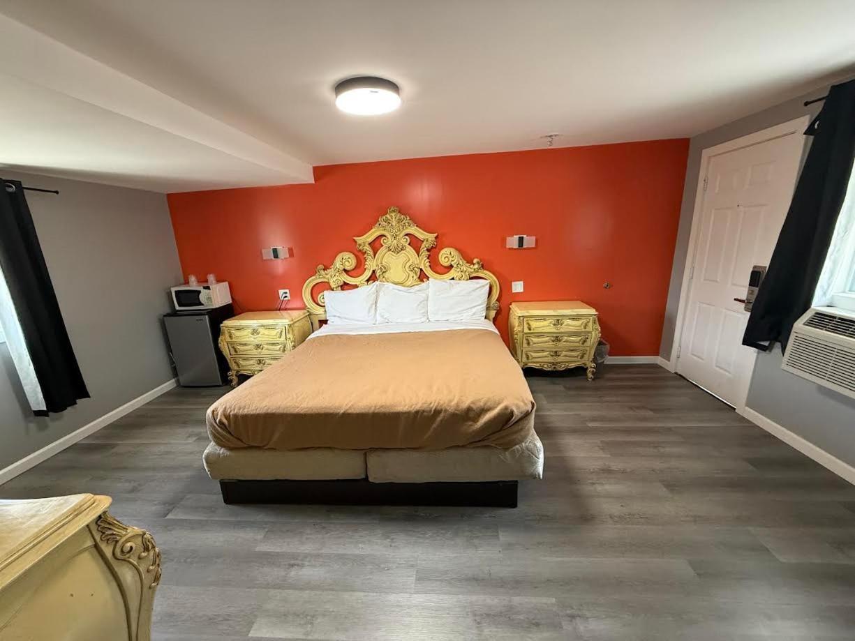 Passport Inn & Suites Chaplin Екстер'єр фото