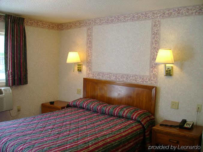 Passport Inn & Suites Chaplin Номер фото